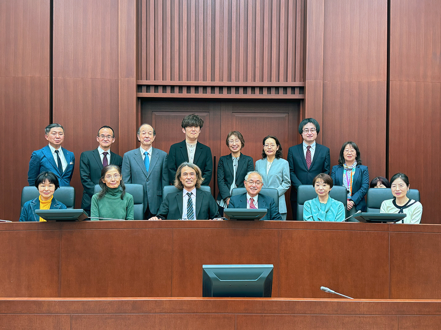 女子大学校集合写真 