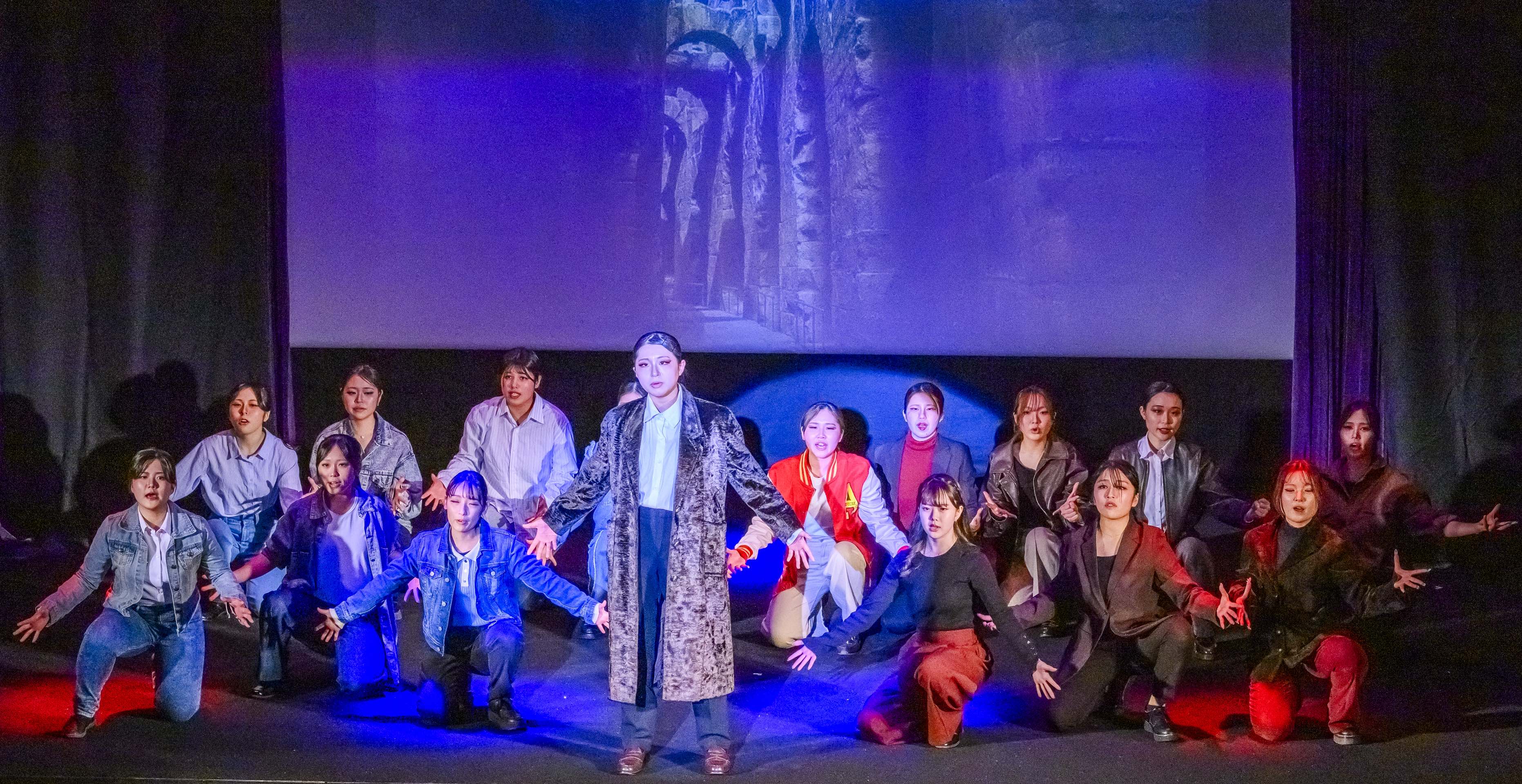 卒業公演を英語上演しましたのサムネイル