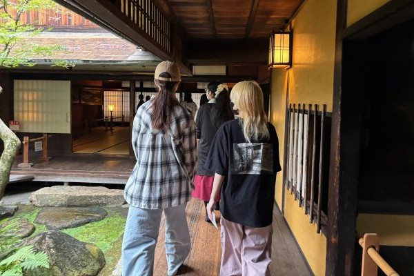 【国文学科】「基礎演習B」（野澤ゼミ）の学外実地学習で島原を訪れましたのサムネイル