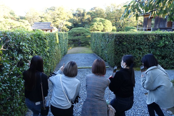 【国文学科】「基礎演習B」（大谷ゼミ）の学外実地学習で、桂離宮を訪れましたのサムネイル